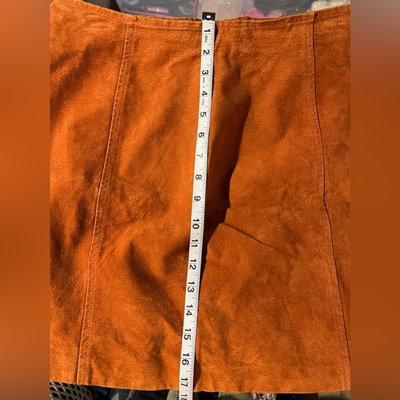 Kathy Ireland Sportswear Genuine Leather Skirt GUC - Picture 8 of 9